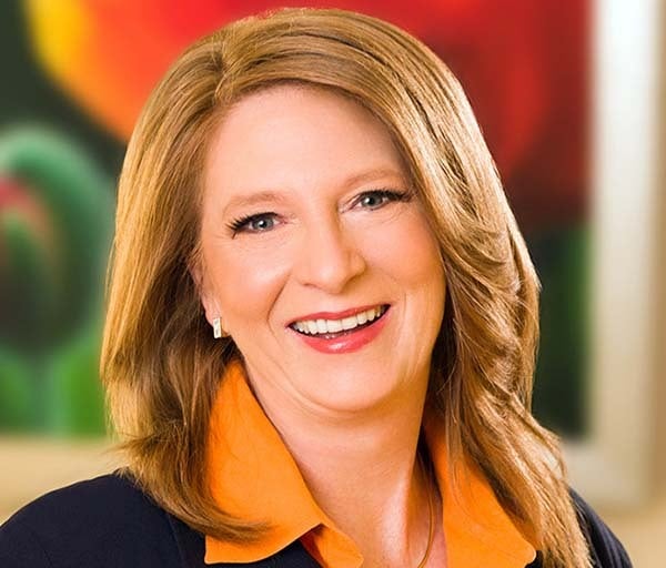 Daniela Madrid Hadges Team Session